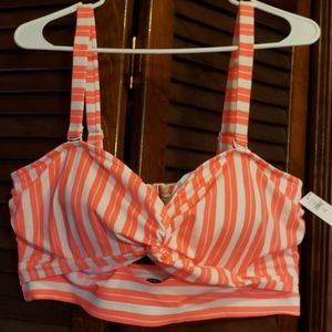 Size 2x striped bathing suit top NWT